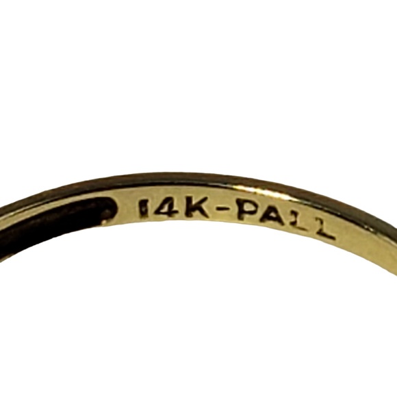 Vintage 14 Karat Yellow Gold and Diamond Wedding Band Ring Size 6.5 #13645 - Picture 6 of 8